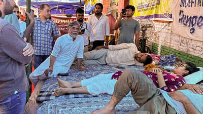 'Losing consciousness': AISA activists' health worsens on Day 20 of hunger strike at Jantar Mantar