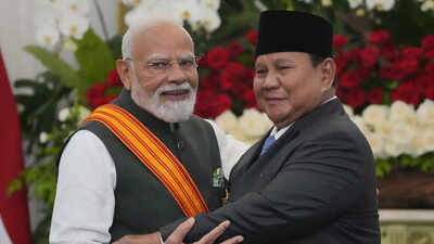 Prabowo said that because PM Modi's programmes worked, he quipped that he was "very happy" there was "no copyright" on them. 'I copy your career': Indonesia's President praises PM Modi's 'progress', banquet erupts in applause