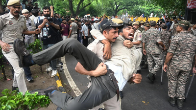 CJP march: Police say detained protesters 'not students'; more arrests likely