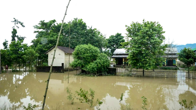 Assam floods worsen, nearly 50,000 affected across four districts Assam floods worsen, nearly 50,000 affected across four districts