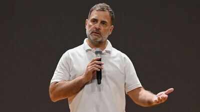 'Aap BJP ke ho kya?' Rahul Gandhi's response to question on cops injured during student protest
