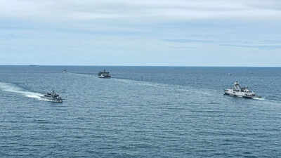 Indian Navy foils piracy bid in Gulf of Aden; MARCOS secure cargo ship carrying critical consignment for India