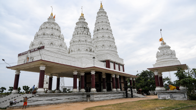 ‘Electric Pole Fell’: 7 Women Dead, Many Injured In Stampede At Temple In Bihar’s Lakhisarai ‘Electric Pole Fell’: 7 Women Dead, Many Injured In Stampede At Temple In Bihar’s Lakhisarai
