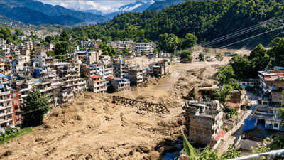466 foreigners in untraced list 160 killed in deadly Nepal deluge; at least 133 Indians among 844 missing