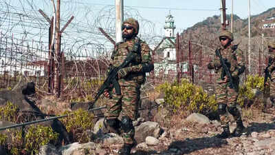 File photo: Army personnel continue to remain vigilant and guard the borders of the country across the LoC Pak drones, armed men spur searches in Poonch, Rajouri