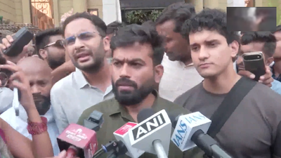 CJP spokesperson interacts with media 'Hall owners told will be hung upside down': CJP says not getting space for meeting, targets BJP