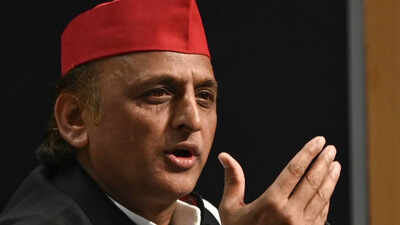 "Sometimes dynastic politics has its benefits," Akhilesh Yadav said with a laugh. 'Sometimes dynastic politics has its benefits': Akhilesh on how 5 family MPs helped SP