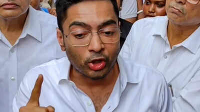 Kolkata police served a notice on TMC leader Abhishek Banerjee regarding a recent scuffle. He has been asked to appear at the police station on Tuesday noon. Billboard removal row: Abhishek Banerjee receives police notice over office scuffle