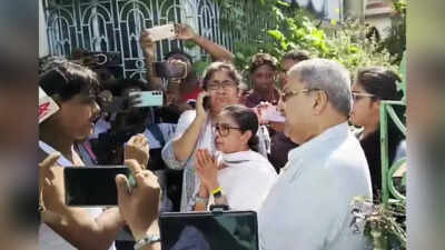 Former West Bengal chief minister Mamata Banerjee speaks to the media following the attack on her vehicle, while she was on her way to meet a TMC worker in North 24 Parganas, in Barrackpore 'Attempt to murder': TMC MPs blame BJP for attack on Mamata Banerjee's car, claim CM Suvendu link