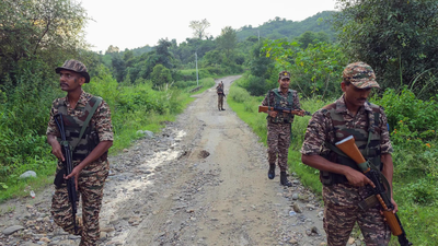A joint team of the Army’s 58 Rashtriya Rifles and J&K Police’s Special Operations Group launched an anti-terror operation Terrorist hideout busted in Reasi, arms & ammo seized