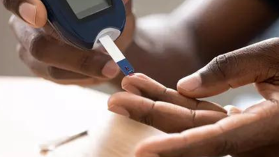 Smoking raises mortality risk by 55% for diabetics Smoking raises mortality risk by 55% for diabetics