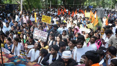 ABVP seeks MCD chief’s exit, PG audits after Satya Niketan tragedy