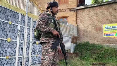 An SIA spokesperson said investigators found that some individuals were allegedly in contact with suspicious persons across the Line of Control (LoC) and the border SIA searches Poonch, Udhampur in radicalisation probe